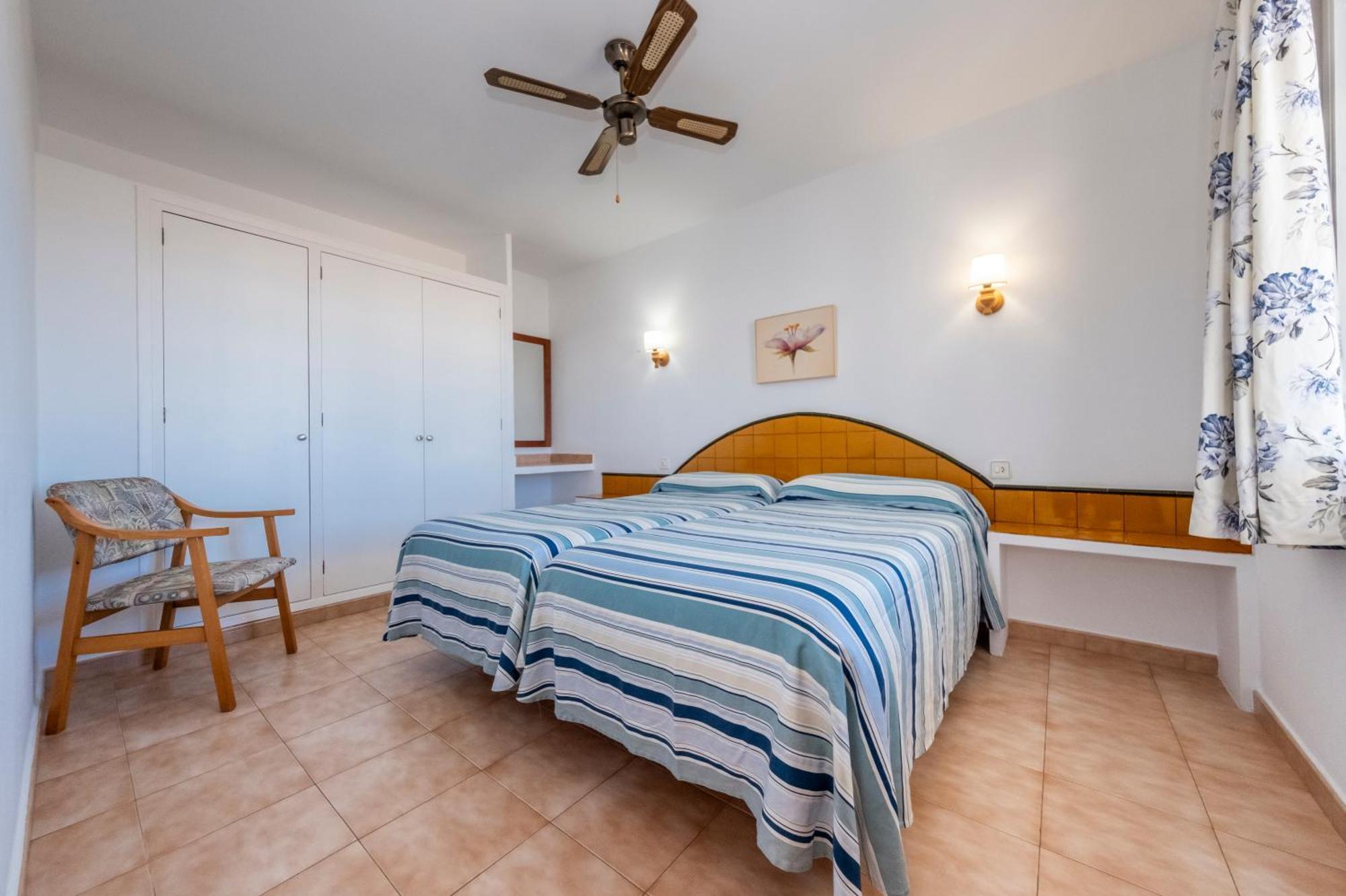 קאלה בלנקה Apartamentos Sol Ponent מראה חיצוני תמונה