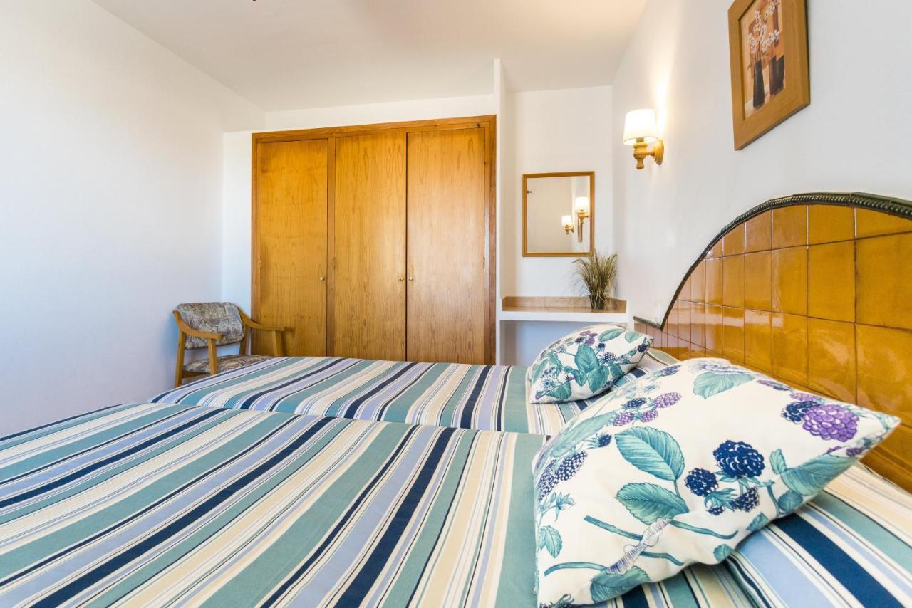 קאלה בלנקה Apartamentos Sol Ponent מראה חיצוני תמונה
